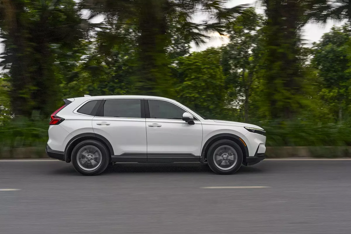 Tăng 10 triệu, đâu là những nâng cấp đáng giá trên Honda CR-V bản xăng 2026 tại Việt Nam? - Ảnh 1.