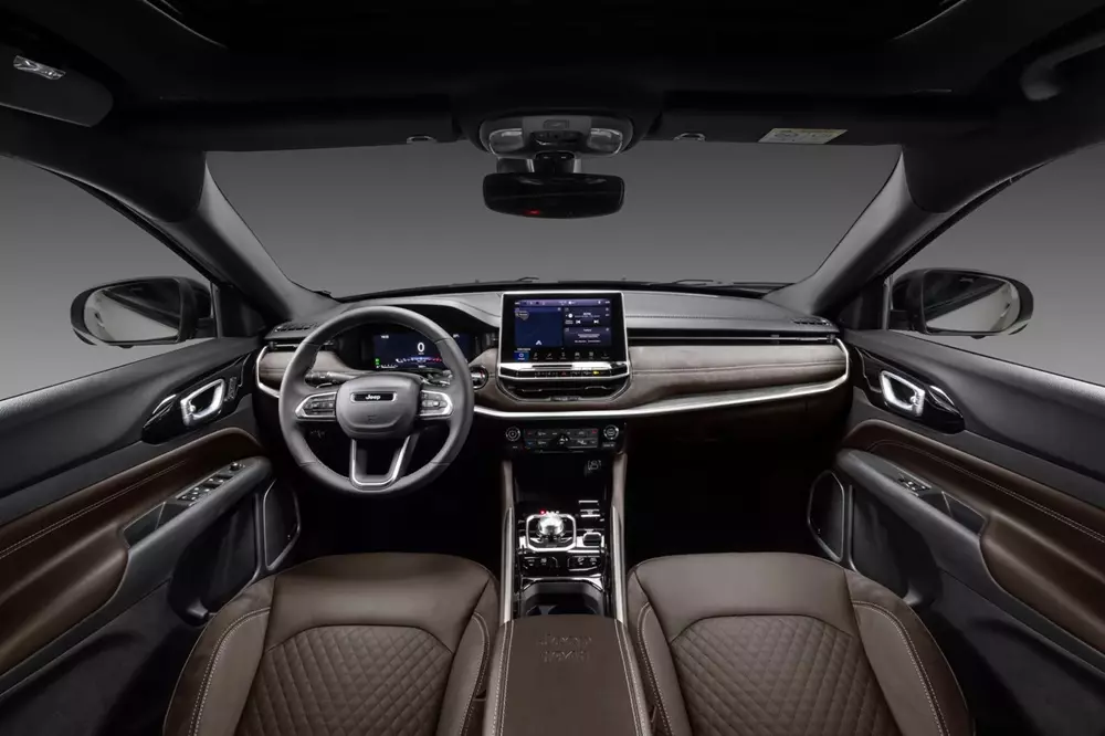 SUV 3 hàng ghế Jeep Commander được nâng cấp, có cả phiên bản bọc thép chống đạn - Ảnh 4.