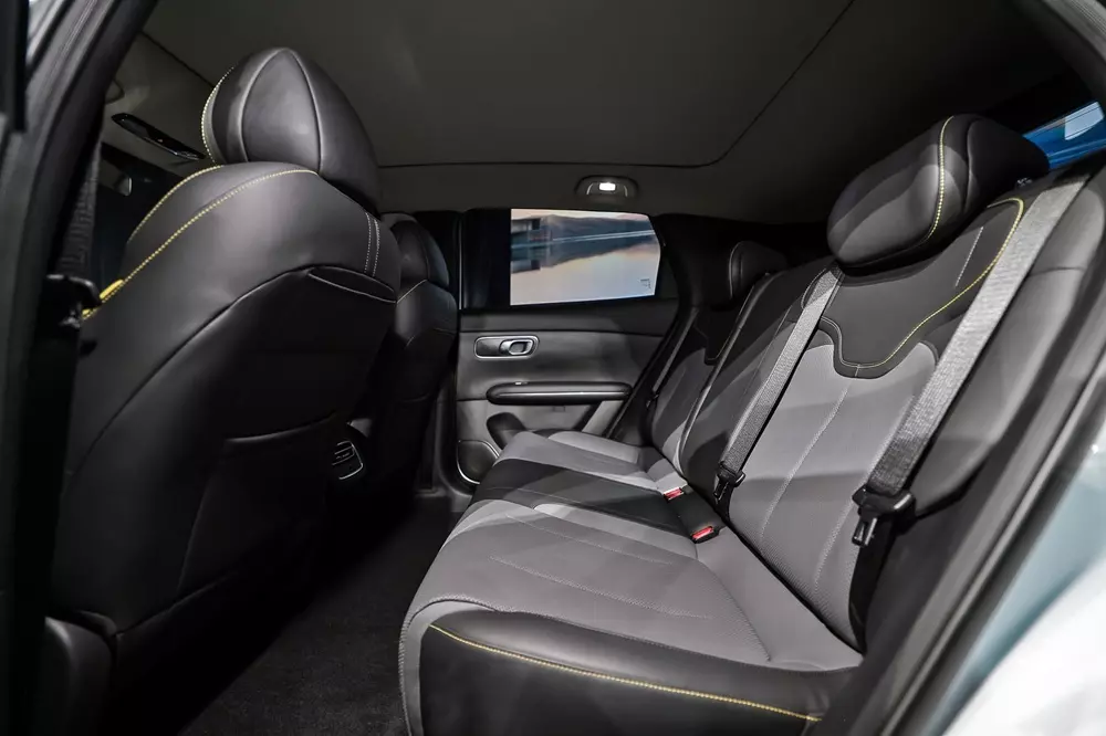 Xe điện giá rẻ Changan Nevo Q05 ra mắt tại Thái Lan, liệu có bán ở Việt Nam? - Ảnh 7. Xe điện giá rẻ Changan Nevo Q05 ra mắt tại Thái Lan, liệu có bán ở Việt Nam? - Ảnh 7.