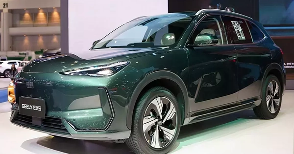 Geely EX5 2026 chính thức trình làng, thêm bản mới với pin lớn hơn và phạm vi di chuyển dài hơn