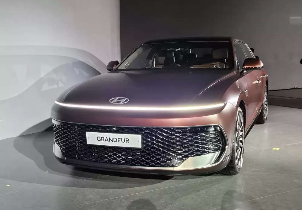 Hyundai Grandeur 2026 sở hữu thiết kế đầu xe mới Hyundai Grandeur 2026 sở hữu thiết kế đầu xe mới