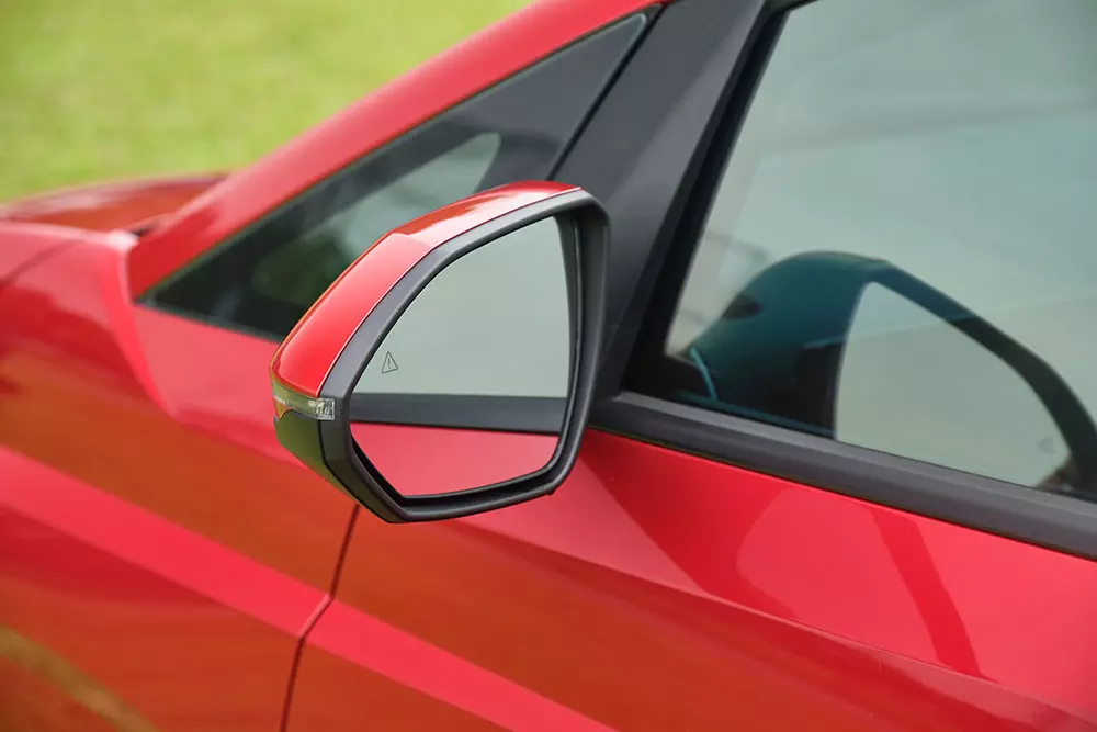 Gói công nghệ Hyundai SmartSense trên Stargazer 2026 gồm các tính năng: điều khiển hành trình thông minh, phòng tránh va chạm trước, đèn pha tự động thích ứng, cảnh báo & phòng tránh va chạm điểm mù, cảnh báo bỏ quên người ngồi sau, hỗ trợ mở cửa an toàn, cảnh báo xe phía trước di chuyển, hỗ trợ giữ Gói công nghệ Hyundai SmartSense trên Stargazer 2026 gồm các tính năng: điều khiển hành trình thông minh, phòng tránh va chạm trước, đèn pha tự động thích ứng, cảnh báo & phòng tránh va chạm điểm mù, cảnh báo bỏ quên người ngồi sau, hỗ trợ mở cửa an toàn, cảnh báo xe phía trước di chuyển, hỗ trợ giữ