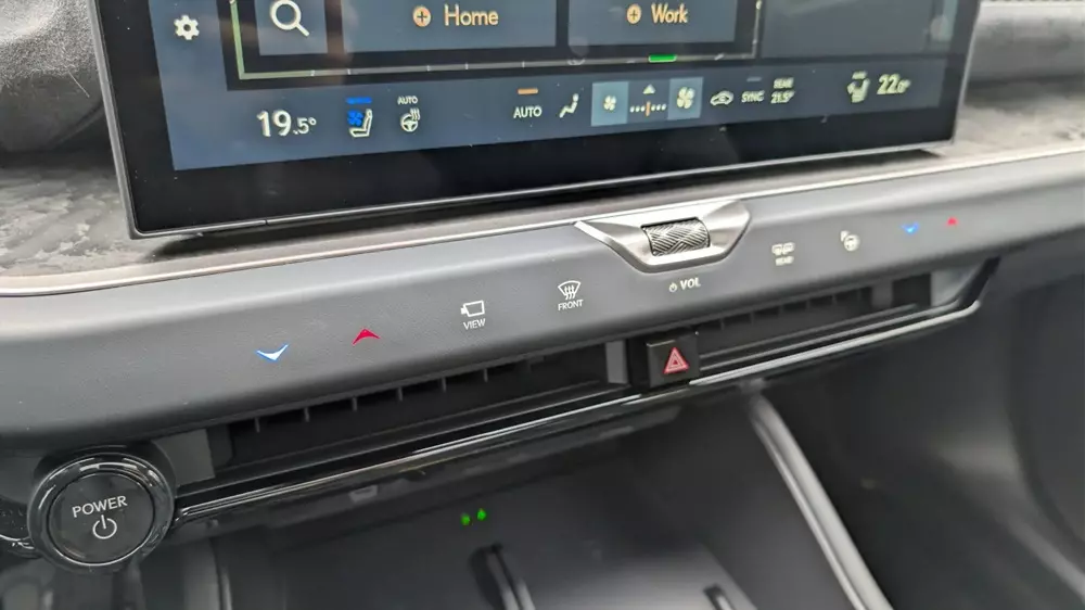 SUV hạng sang Lexus TZ được xác nhận sẽ bán ở Việt Nam vào năm sau - Ảnh 7.