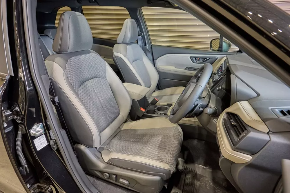 Subaru Forester 2026 trình làng, có thêm phiên bản cắt trang bị với giá rẻ hơn - Ảnh 4.