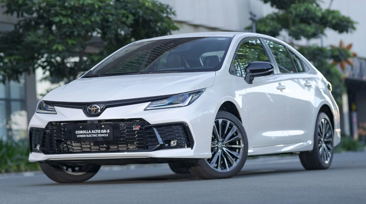 Toyota Corolla Altis HEV 2026.jpg Toyota Corolla Altis HEV 2026.jpg