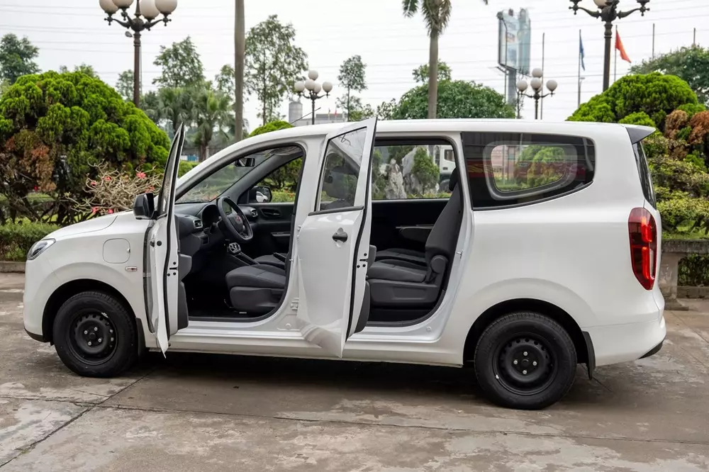 Wuling Grango dùng mâm 14 inch sơn đen ở bản thuần điện Wuling Grango dùng mâm 14 inch sơn đen ở bản thuần điện