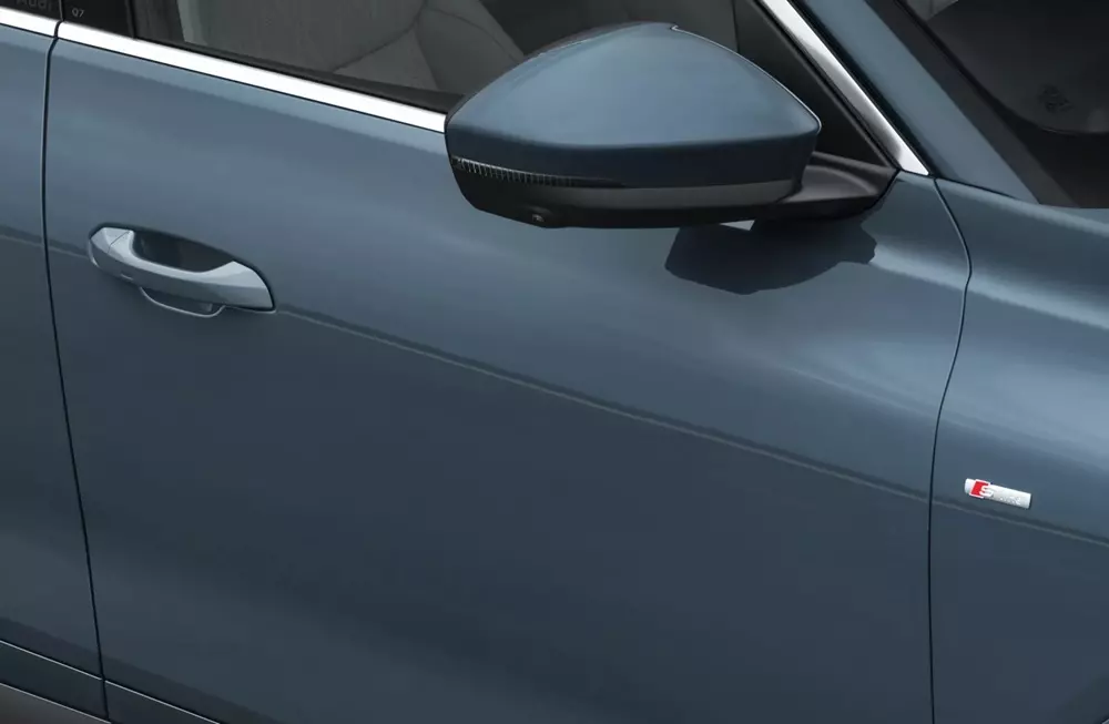 Audi Q7 thế hệ mới sắp ra mắt sau 11 năm, đánh mất vị thế SUV đầu bảng của thương hiệu 4 vòng tròn - Ảnh 2. Audi Q7 thế hệ mới sắp ra mắt sau 11 năm, đánh mất vị thế SUV đầu bảng của thương hiệu 4 vòng tròn - Ảnh 2.
