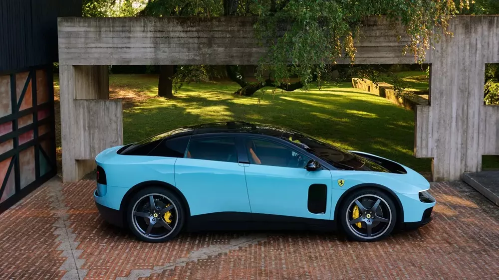 Thiết kế của Ferrari Luce là đề tài tranh cãi dữ dội sau khi xe ra mắt vào hôm 25/5 vừa qua Thiết kế của Ferrari Luce là đề tài tranh cãi dữ dội sau khi xe ra mắt vào hôm 25/5 vừa qua