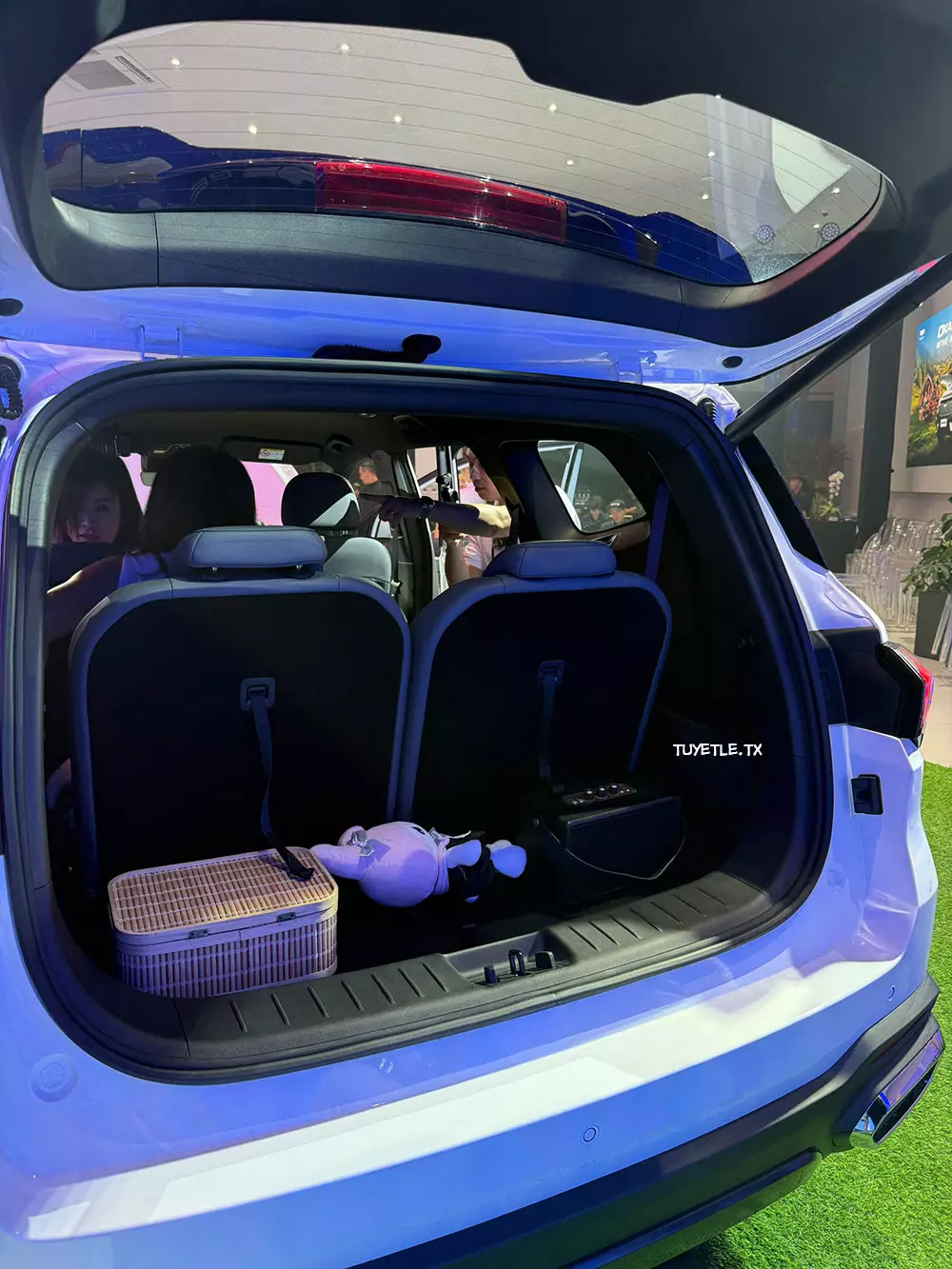 Geely Okavango có khoang hành lý thực dụng Geely Okavango có khoang hành lý thực dụng