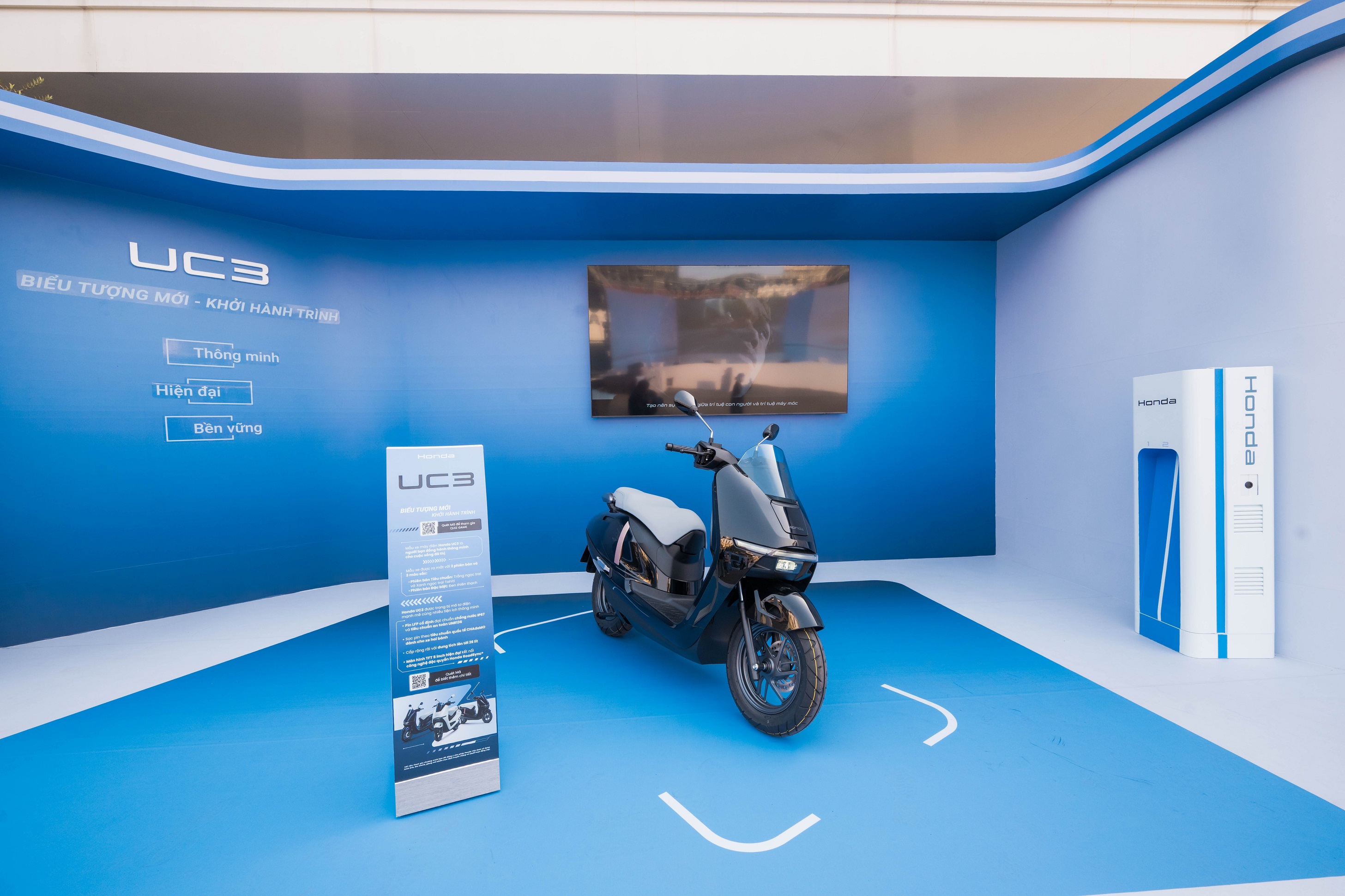 Honda UC3 (3).jpg Honda UC3 (3).jpg