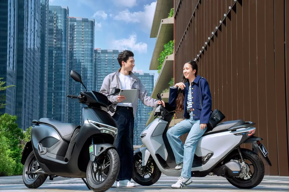 Honda CUV e: có 2 màu là đen và trắng Honda CUV e: có 2 màu là đen và trắng