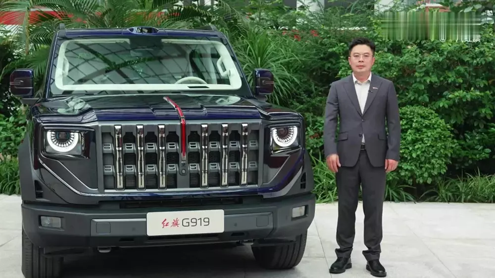 Hãng chuyên sản xuất xe limousine cho lãnh đạo Trung Quốc chế tạo đối thủ mới của Mercedes G-Class - Ảnh 2. Hãng chuyên sản xuất xe limousine cho lãnh đạo Trung Quốc chế tạo đối thủ mới của Mercedes G-Class - Ảnh 2.