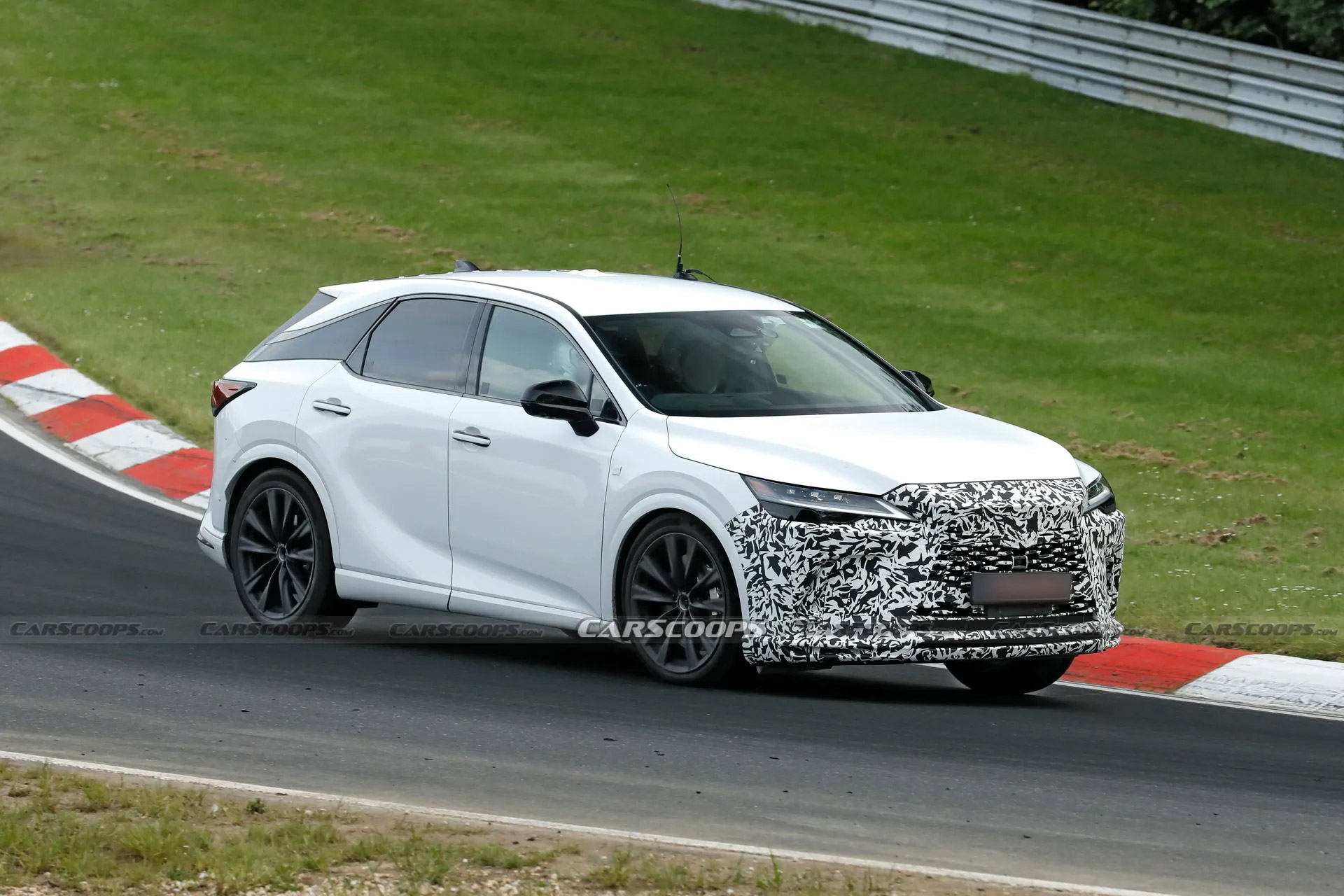 Lexus-RX-Facelift-Spy-Shots-4.jpg Lexus-RX-Facelift-Spy-Shots-4.jpg