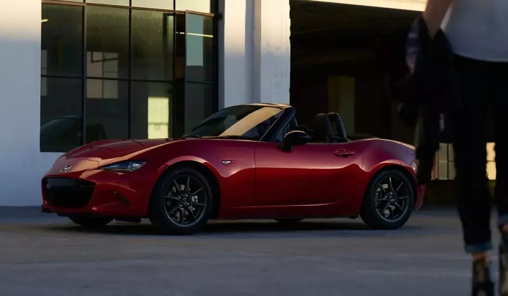 mazda-mx-5-2027-3-3e5a Xe mui trần mới bán ở Việt Nam Mazda MX-5 ra mắt phiên bản nâng cấp tại Nhật Bản