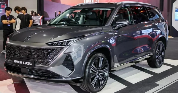 SUV 7 chỗ MG QS xuất hiện tại Đông Nam Á, dùng động cơ tăng áp và hệ dẫn động 4 bánh