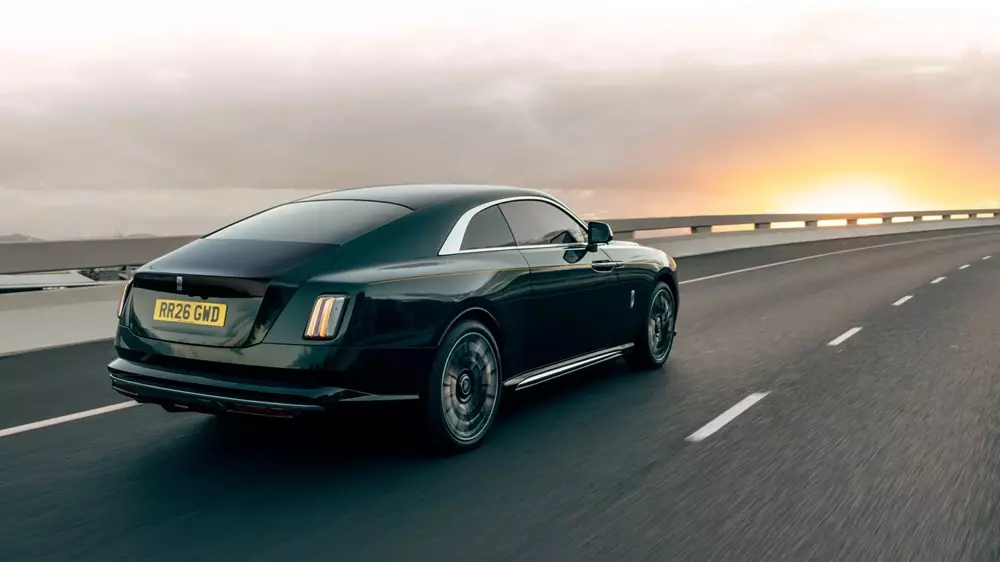 Ra mắt Rolls-Royce Spectre Series II với nội thất xa hoa, động cơ mạnh hơn và phạm vi di chuyển dài hơn - Ảnh 13. Ra mắt Rolls-Royce Spectre Series II với nội thất xa hoa, động cơ mạnh hơn và phạm vi di chuyển dài hơn - Ảnh 13.