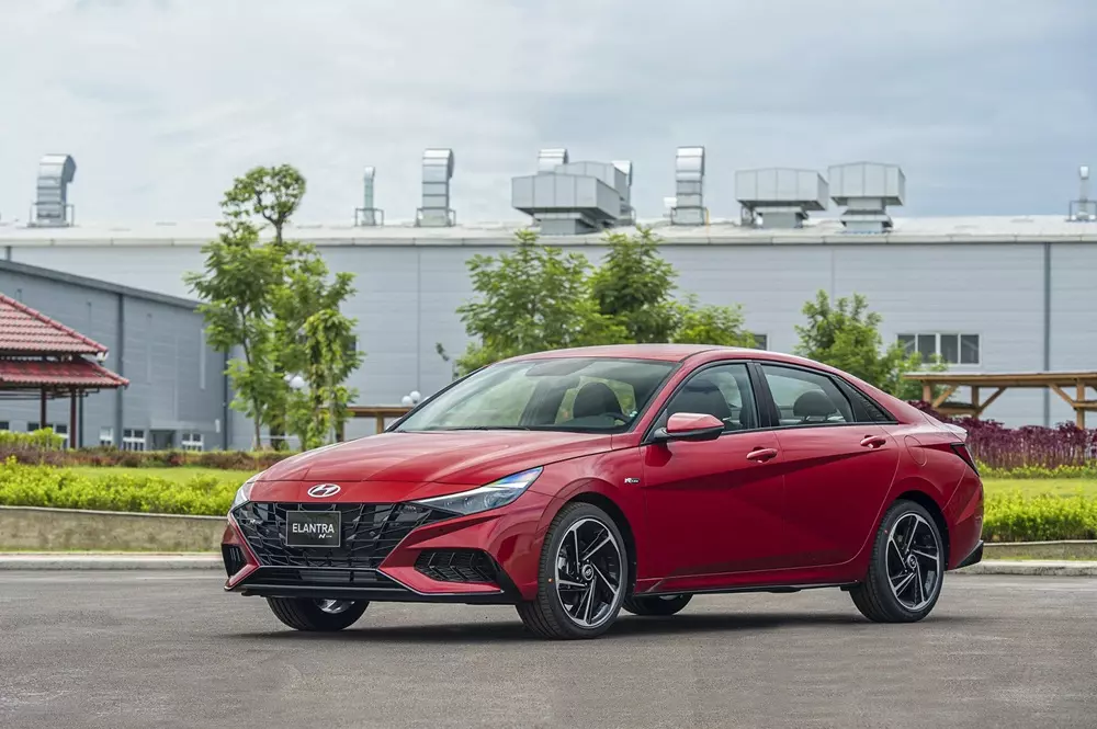 Top 10 ô tô bán kém nhất Việt Nam tháng 5/2026: Toyota Camry xuất hiện, thế chỗ cho Corolla Altis - Ảnh 6. Top 10 ô tô bán kém nhất Việt Nam tháng 5/2026: Toyota Camry xuất hiện, thế chỗ cho Corolla Altis - Ảnh 6.
