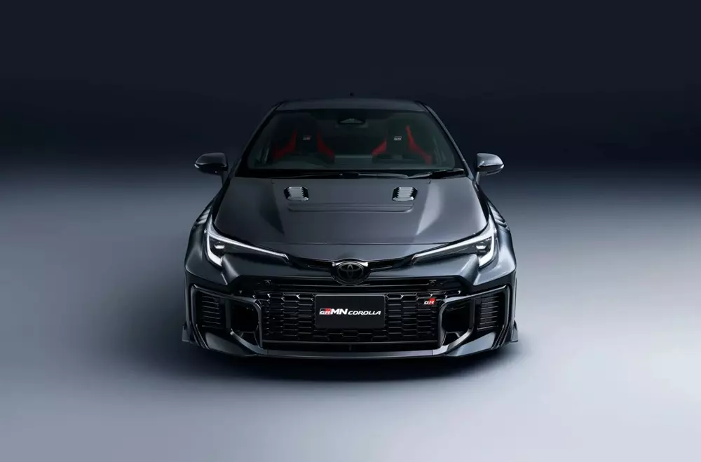 Toyota Corolla ra mắt phiên bản GRMN với khối động cơ "nhỏ nhưng có võ" và nội thất 2 chỗ ngồi - Ảnh 2. Toyota Corolla ra mắt phiên bản GRMN với khối động cơ "nhỏ nhưng có võ" và nội thất 2 chỗ ngồi - Ảnh 2.