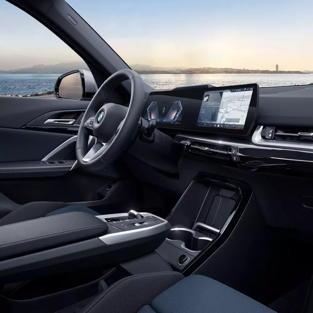 bmw-x1-3-a4a7 Khoang lái của BMW X1 2027