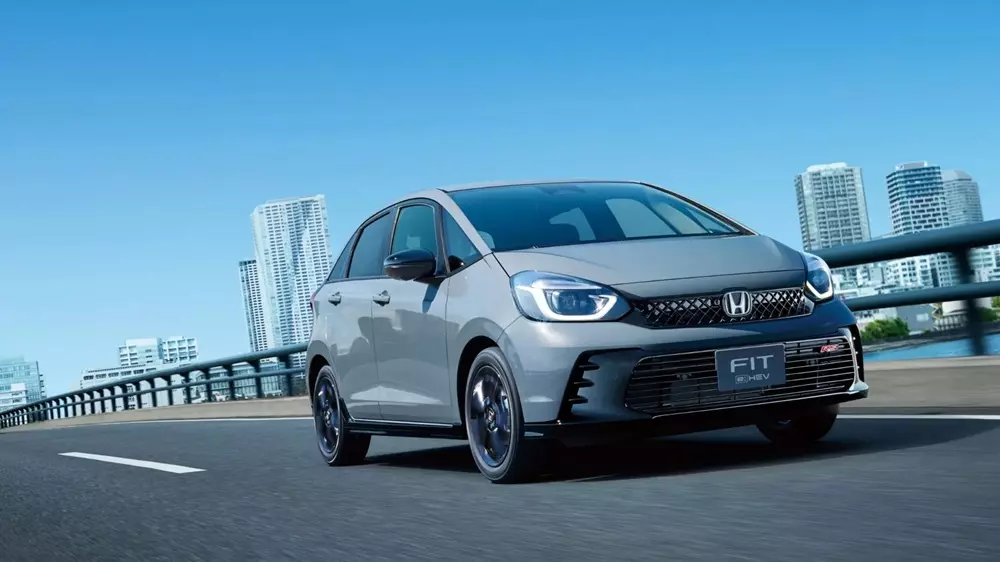 honda-jazz-rs-2027-2-8ae1 Honda Jazz từng bán tại Việt Nam ra mắt bản nâng cấp, bổ sung trang bị, giá cạnh tranh - Ảnh 1.