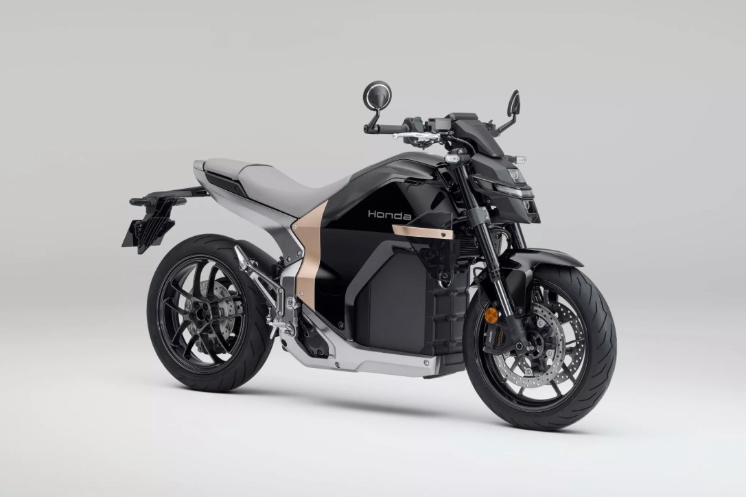 Honda-WN7-a1.jpg Honda-WN7-a1.jpg