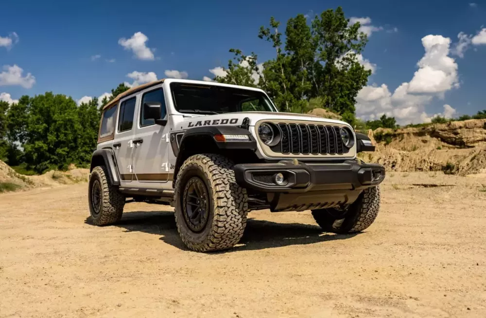 jeep-wrangler-laredo-2-0b15 Jeep Wrangler Laredo dùng lốp 35 inch
