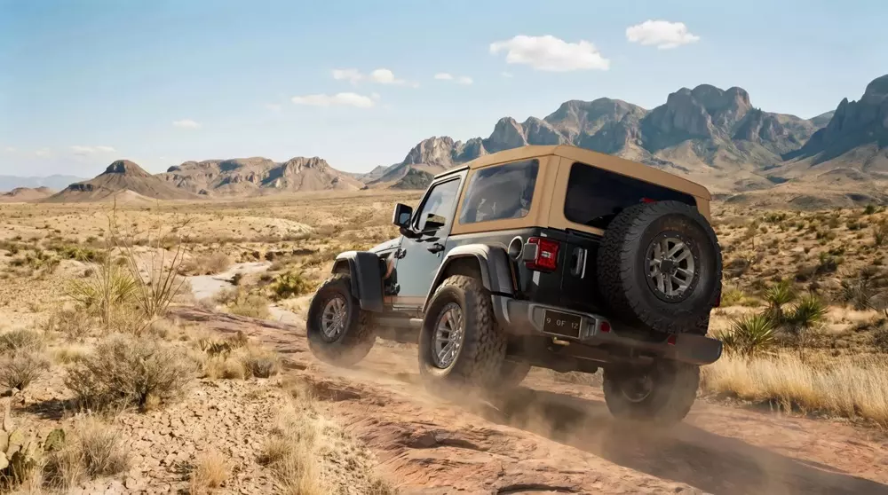 jeep-wrangler-laredo-4-98cc Jeep Wrangler Laredo mui mềm