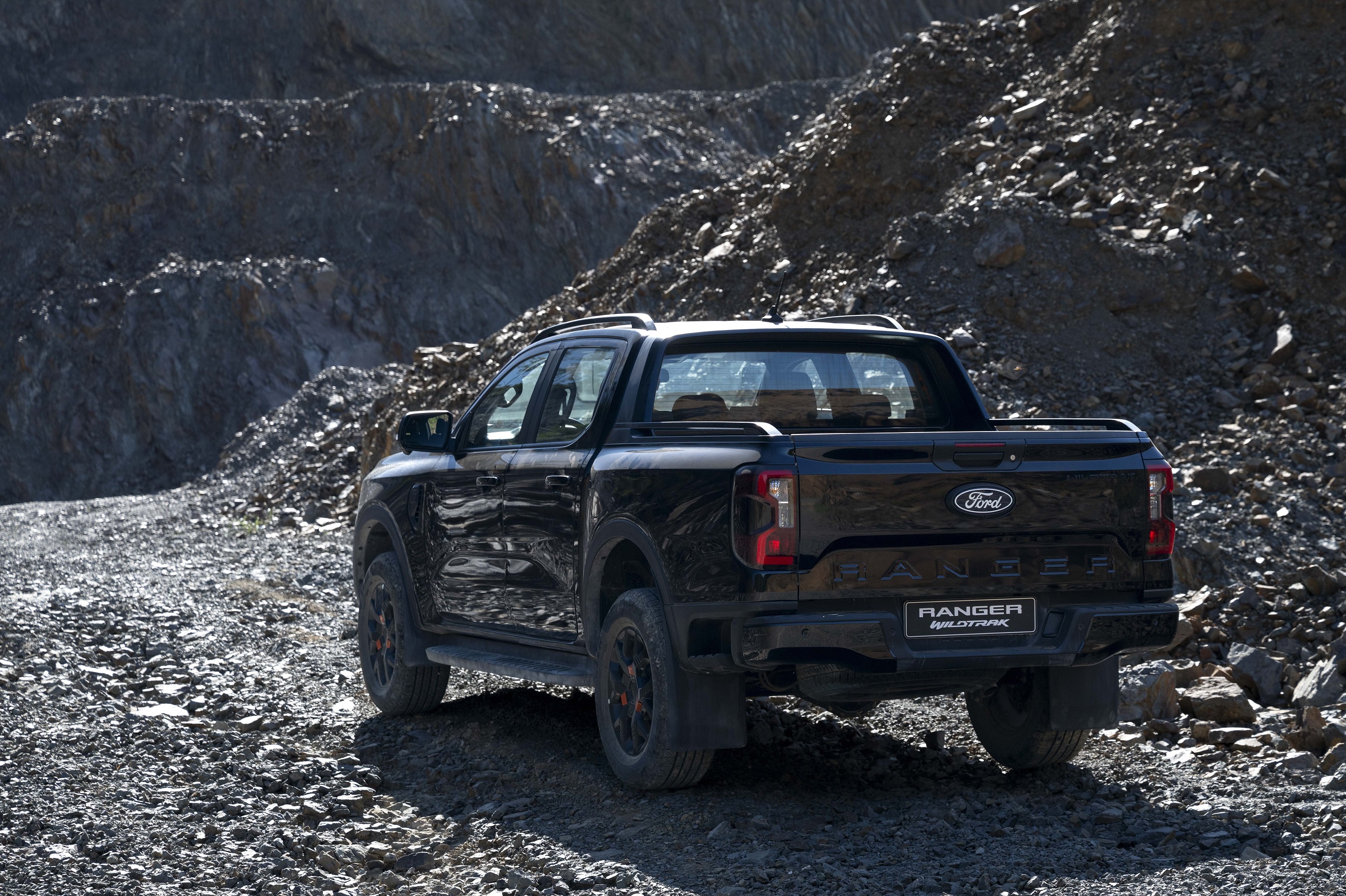 Ranger-Wildtrak-2.0-ngoai-that-9.JPG Ranger-Wildtrak-2.0-ngoai-that-9.JPG