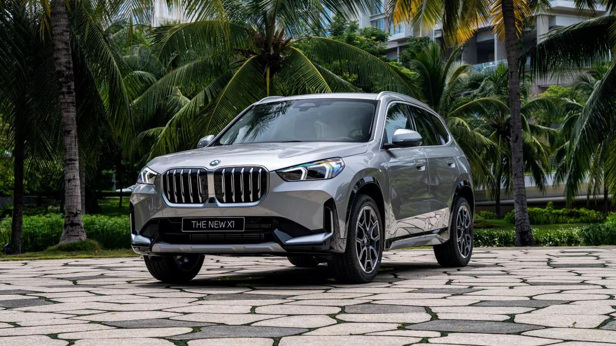 BMW X1 2026 ra mắt Việt Nam: Giá từ 1,668 tỷ đồng, cạnh tranh Mercedes-Benz GLA và Audi Q3