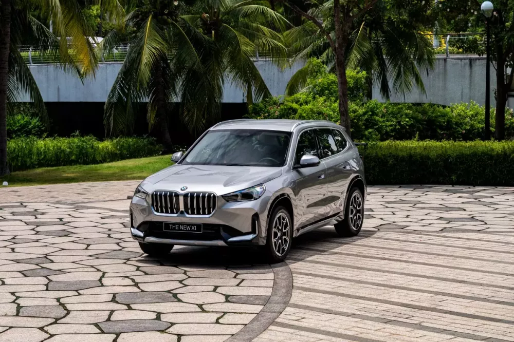 BMW X1 2026 ra mắt Việt Nam: Giá từ 1,668 tỷ đồng, cạnh tranh Mercedes-Benz GLA và Audi Q3- Ảnh 1.