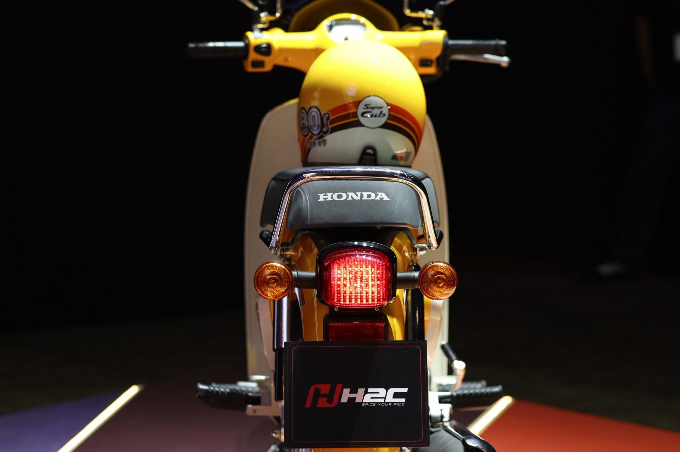 Honda Super Cub 6.jpg Honda Super Cub 6.jpg