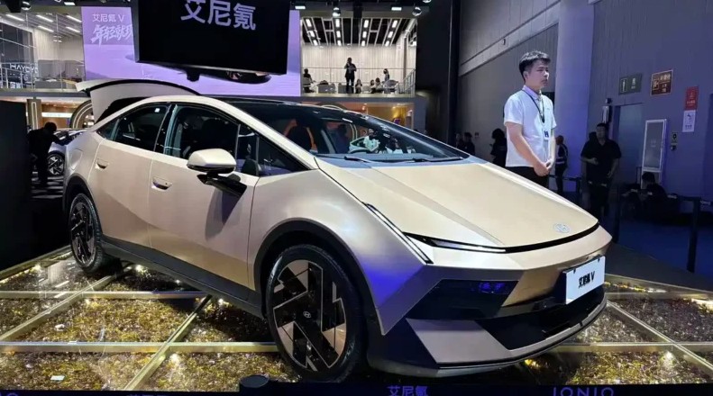 Hyundai Ioniq V -a1.jpg Hyundai Ioniq V -a1.jpg