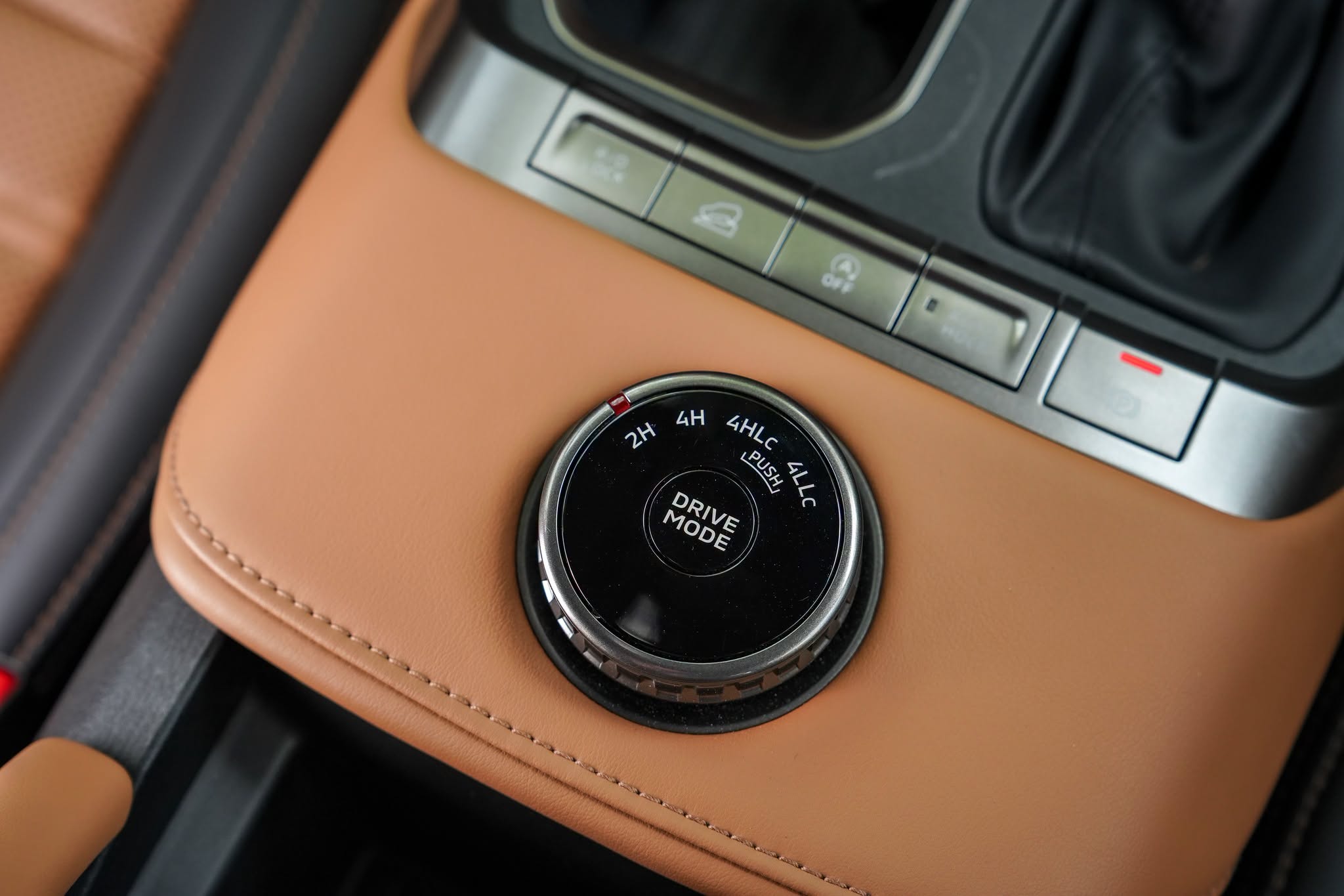 2027 Mitsubishi Pajero 26.jpg 2027 Mitsubishi Pajero 26.jpg