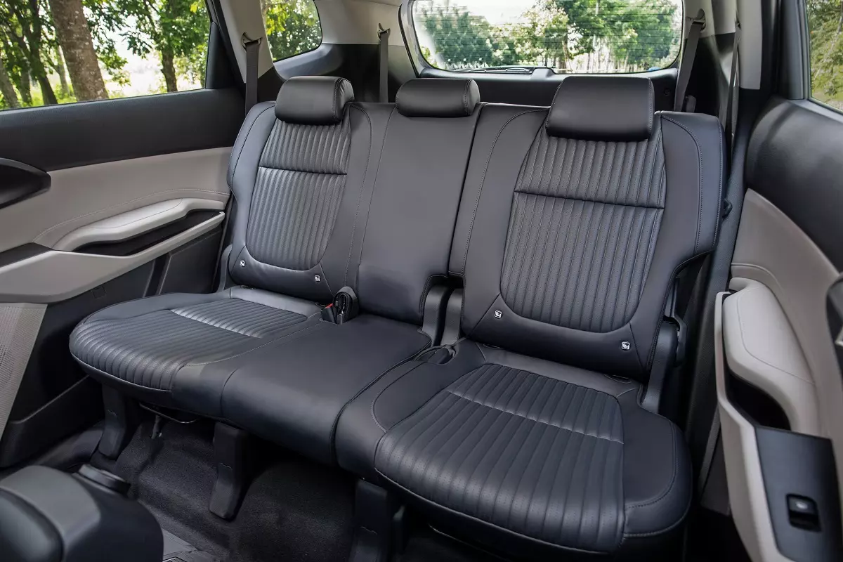 carens-clavis14-b725 Kia Carens Clavis tại Việt Nam: MPV 7 chỗ mang dáng SUV, thêm ADAS, giá từ 639 triệu đồng - Ảnh 7.