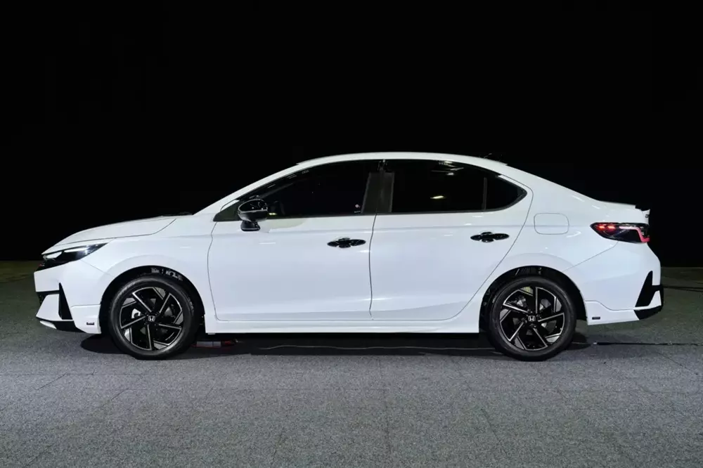 honda-city-2026-4-34be Honda City 2026 tiếp tục ra mắt Đông Nam Á với diện mạo mới và trang bị nâng cấp, chờ ngày về Việt Nam - Ảnh 2.