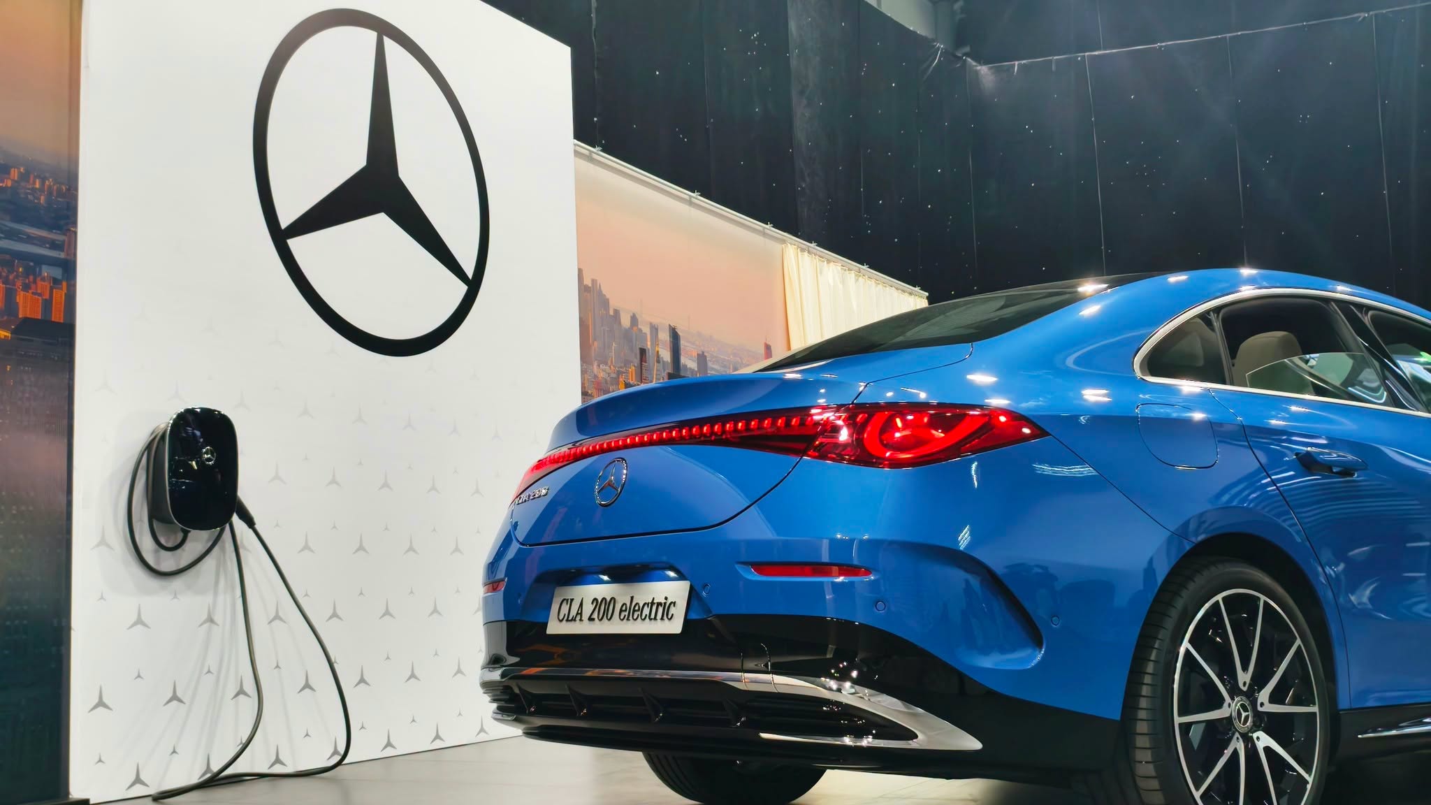 Mercedes CLA 4.jpeg Mercedes CLA 4.jpeg