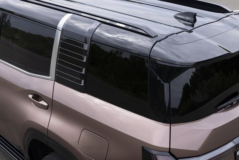 Mitsubishi_PAJERO_official_029.jpg Mitsubishi_PAJERO_official_029.jpg