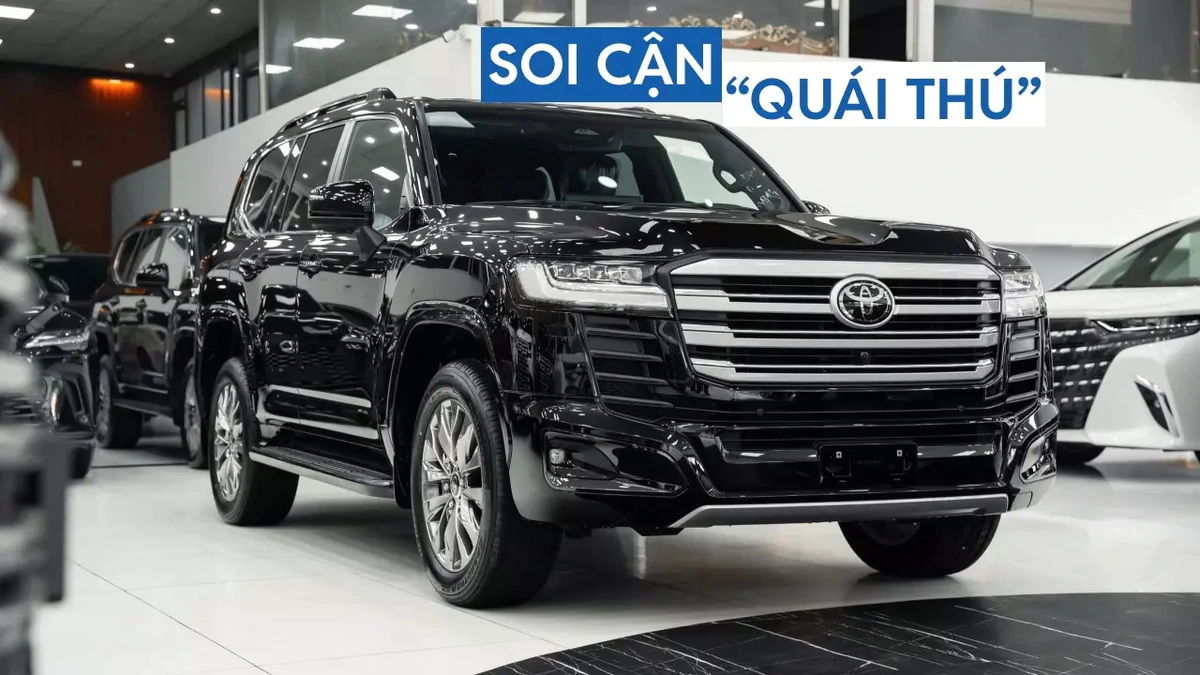 Soi cận từng góc “quái thú” Toyota Land Cruiser HEV giá 4,71 tỷ đồng tại đại lý