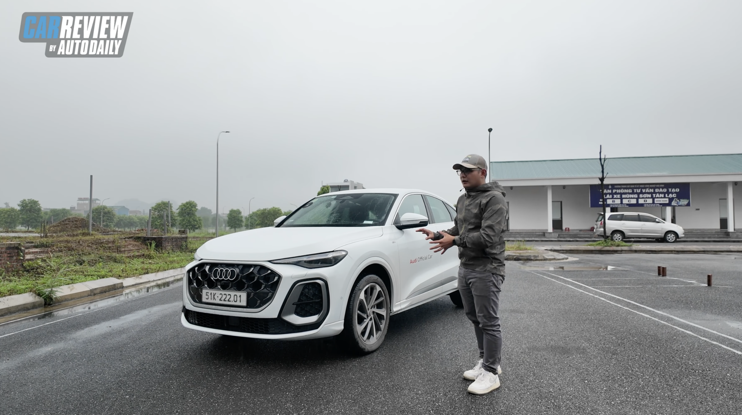 Audi Q5 Sportback định giá cao: Lấy gì để đấu GLC 300 & BMW X3?