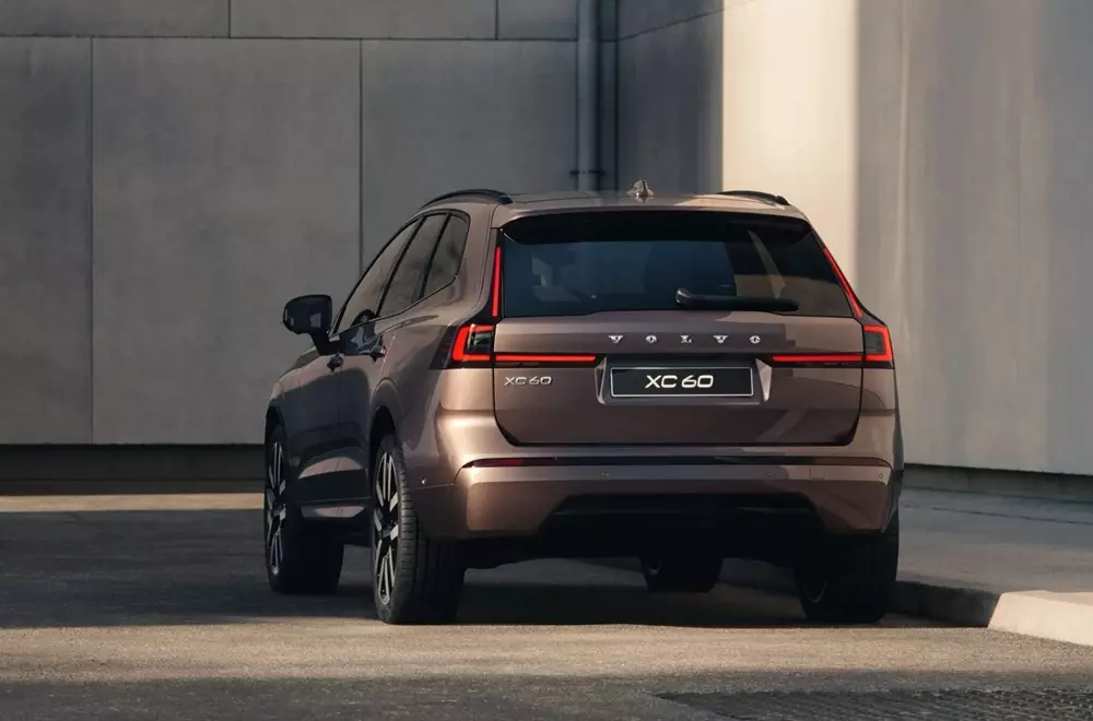 volvo-xc60-2027-3-8ea9 Volvo XC60 và XC90 2027 có thể chạy điện lâu đến mức không cần dùng động cơ xăng trong nhiều tháng - Ảnh 4.