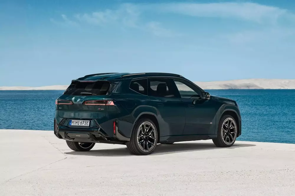 SUV điện bán chạy BMW iX3 được bổ sung bản M60 xDrive với sức mạnh đáng nể - Ảnh 2.