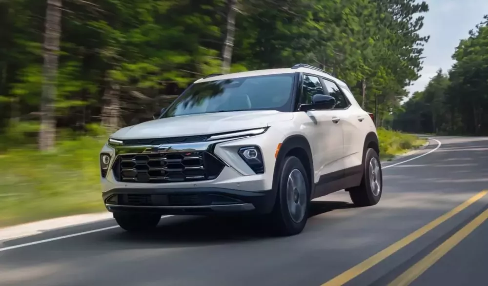 chevrolet-trailblazer-2027-2-1-51b9-1 Chevrolet bổ sung công nghệ AI và trang bị tiêu chuẩn mới cho hai mẫu SUV rẻ nhất của mình - Ảnh 2.