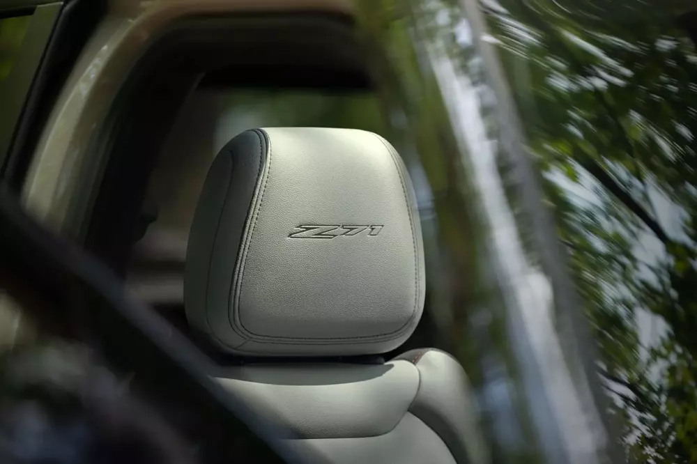 chevrolet-trailblazer-2027-2-3-1555 Chevrolet bổ sung công nghệ AI và trang bị tiêu chuẩn mới cho hai mẫu SUV rẻ nhất của mình - Ảnh 3.