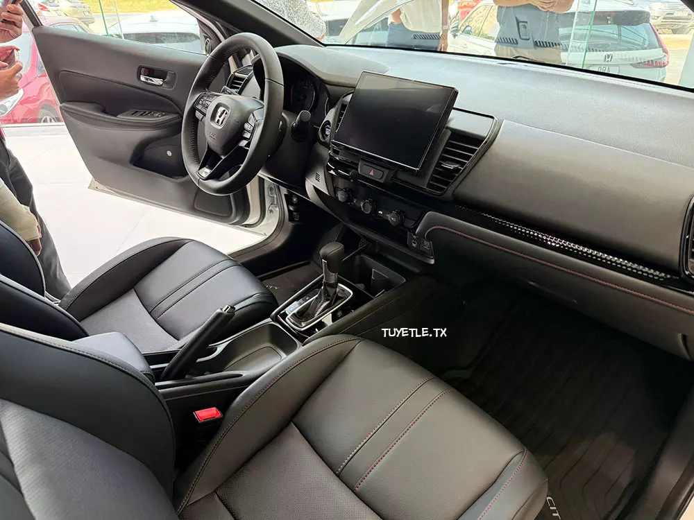 honda-city-2027-4-2631 Honda City 2027 chính thức ra mắt Việt Nam, chỉ còn 2 phiên bản, giá từ 539 triệu đồng - Ảnh 8.