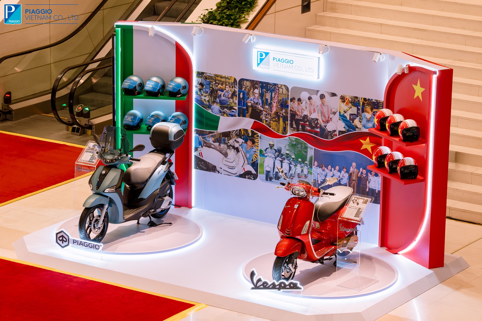 Piaggio (2).jpg Piaggio (2).jpg