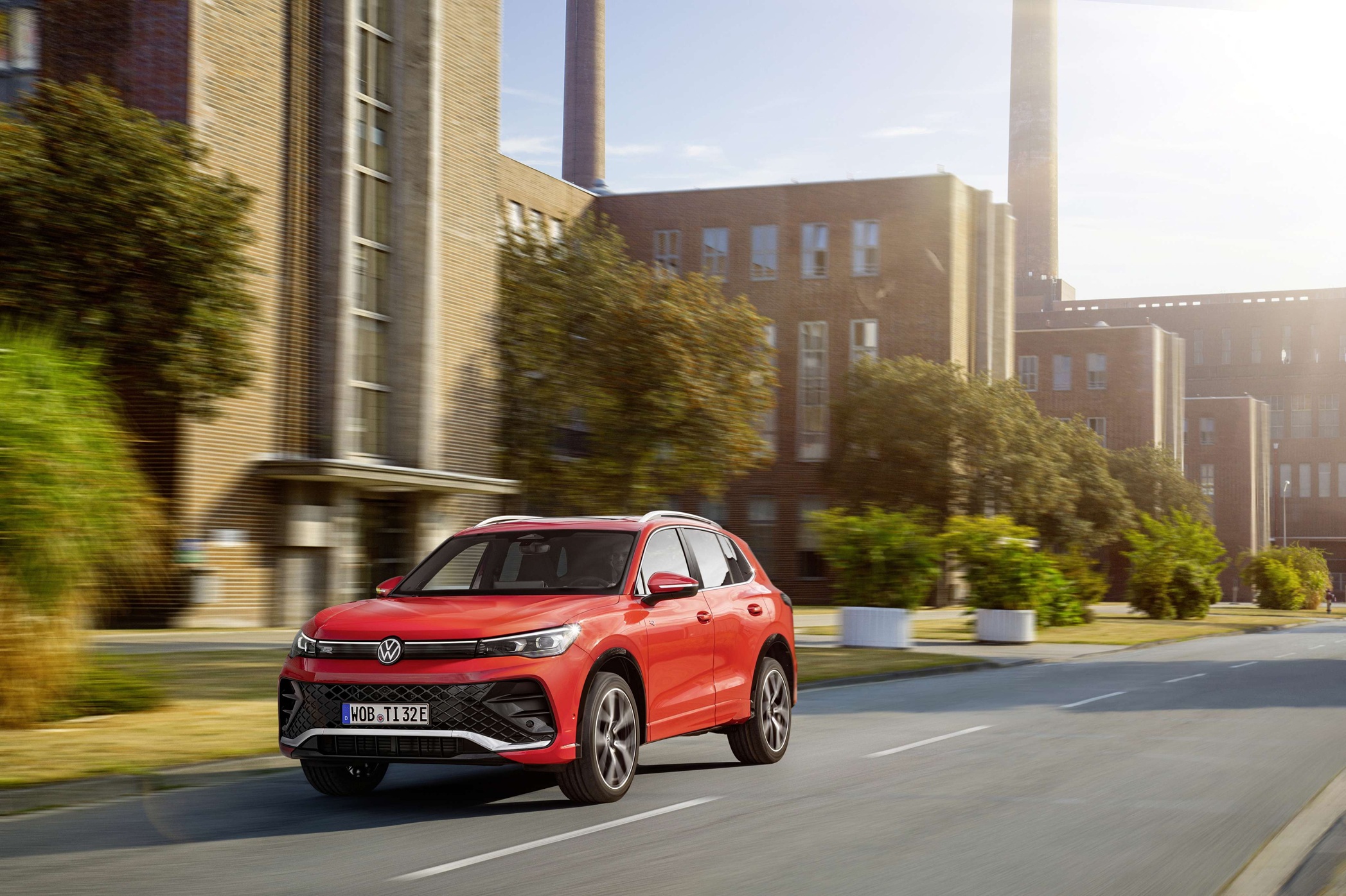 The All-New Tiguan (R-Line).jpg The All-New Tiguan (R-Line).jpg