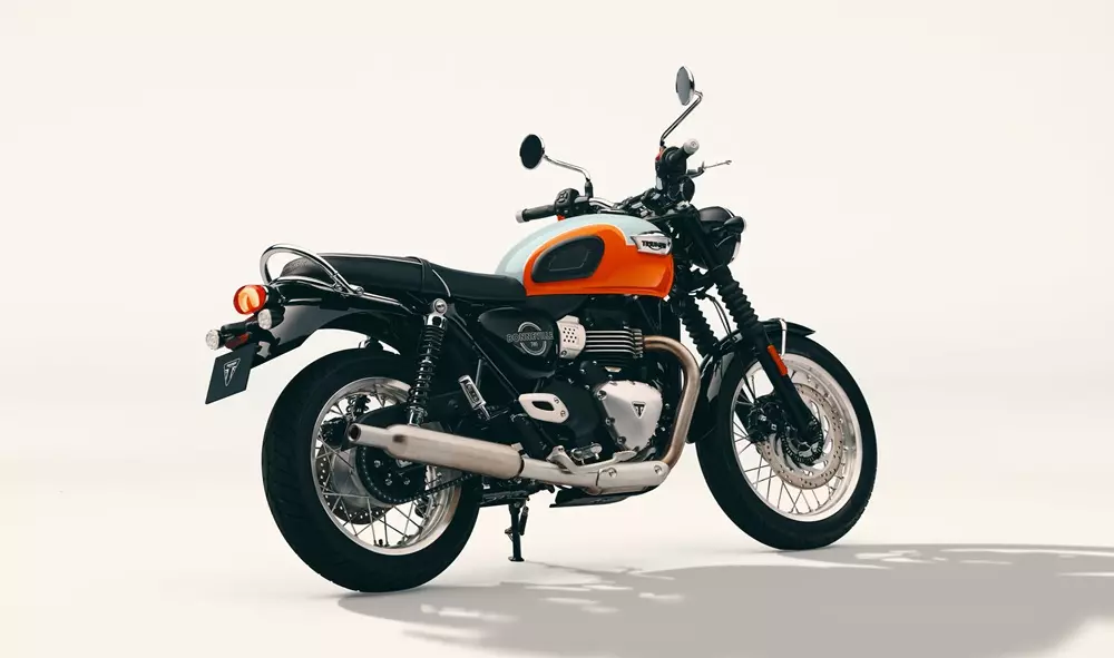 triumph-bonneville-t40-2027-3-ee7d Triumph Bonneville T40 và T40 Black 2027 sở hữu yên cao 790 mm