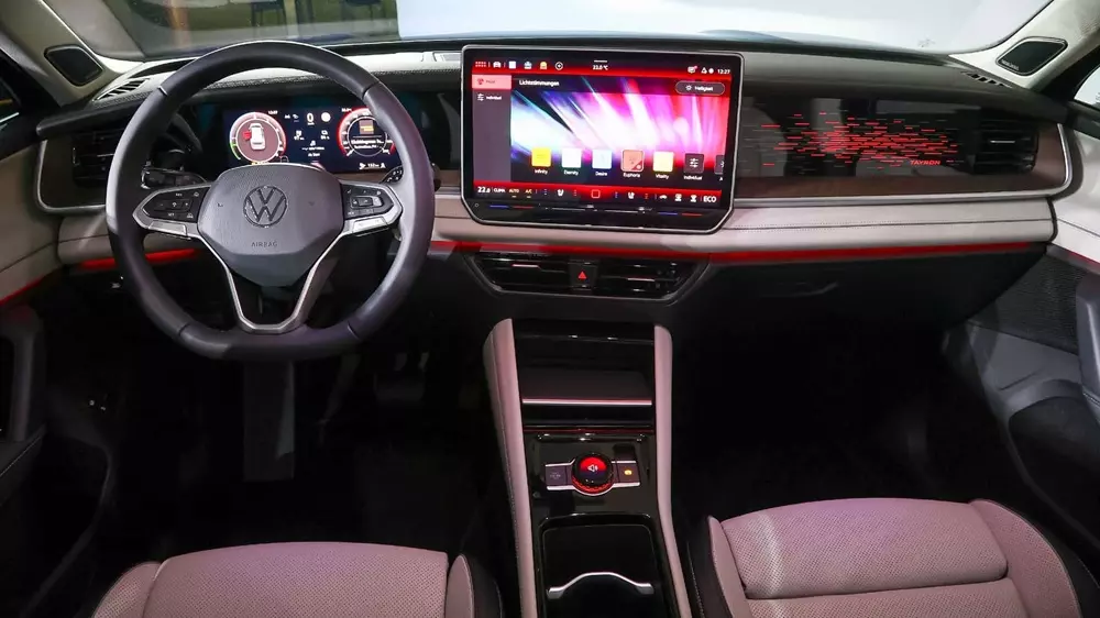 Đại lý Việt mở cọc cho Volkswagen Tayron, giá dự kiến từ 1,6 tỷ đồng - Ảnh 6.